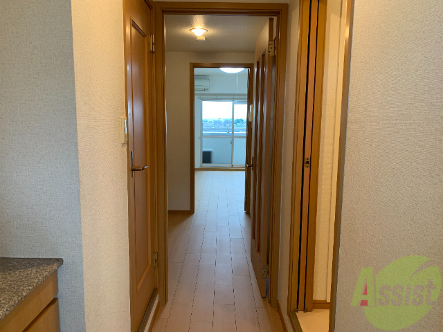 玄関　玄関廻りも広く、使いやすそうで良いですね～