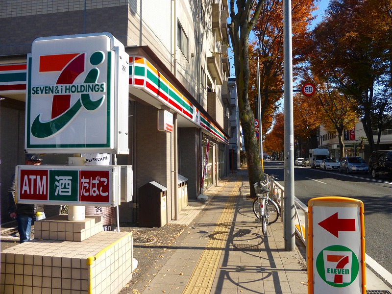 コンビニ　セブンイレブン（コンビニ）まで94m