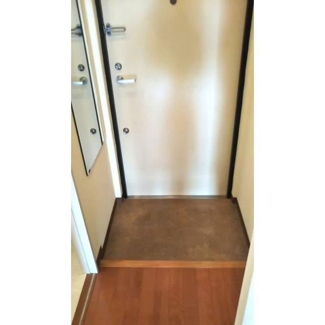 玄関　別部屋同間取