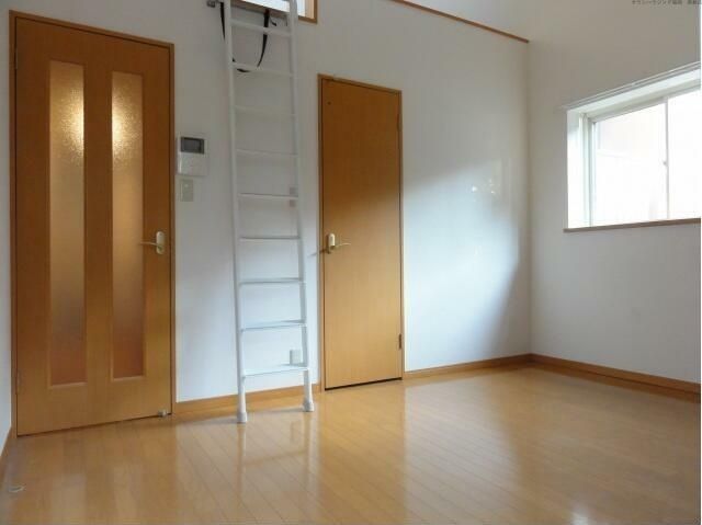 居室・リビング　収納