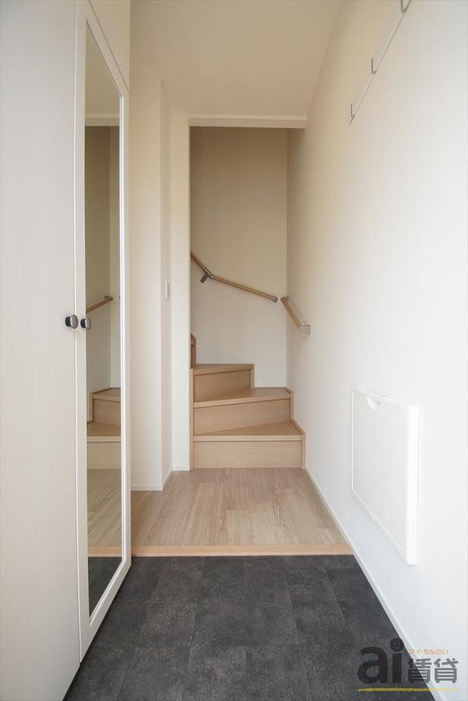 玄関　※写真同仕様※