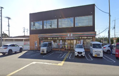 コンビニ　セブンイレブン 播磨本荘4丁目店（コンビニ）まで531m