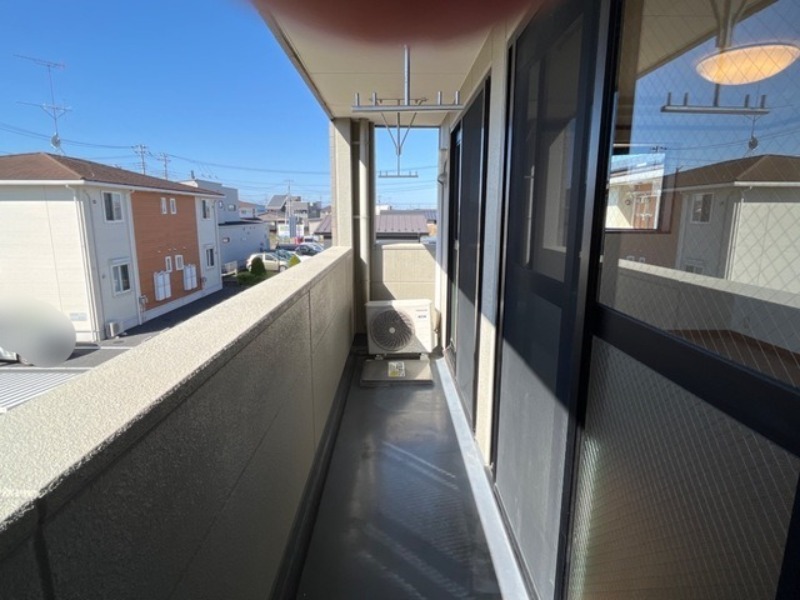 バルコニー　図面と現状に相違がある場合には現状を優先