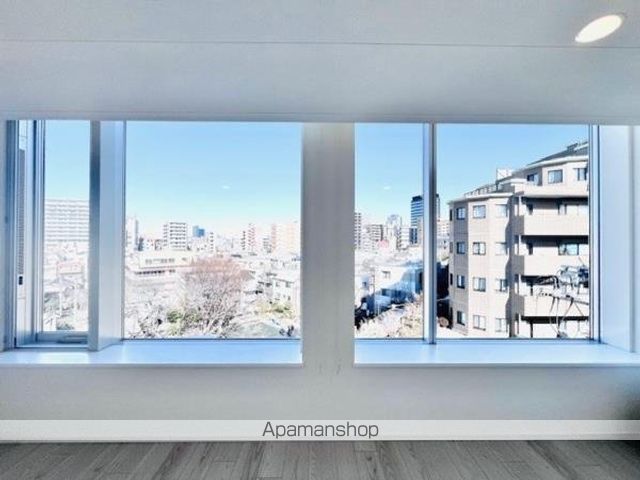 Brillia ist 渋谷本町の居間写真