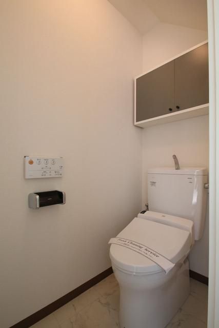 トイレ　※別部屋参考写真