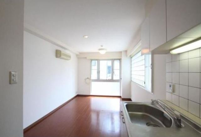 居室・リビング　※別部屋参考写真