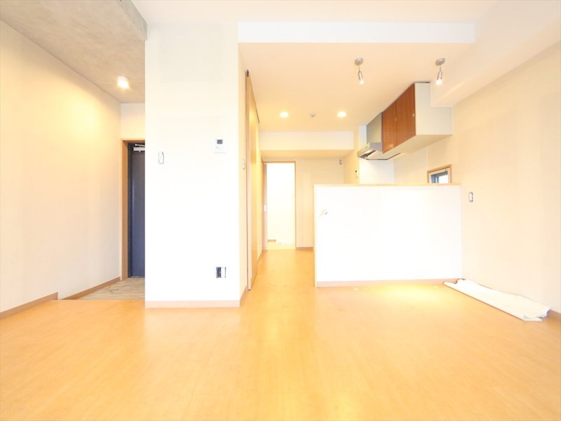 その他　ＬＤＫ15.4帖　エアコン完備　南面バルコニー