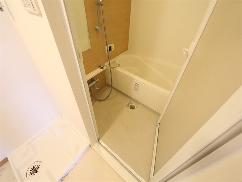 バス・シャワールーム　浴室暖房乾燥機付　追い焚き・オートバス機能付お風呂