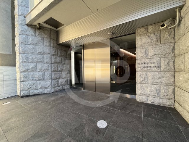 エントランス　エスライズ北堀江スワン　エントランス