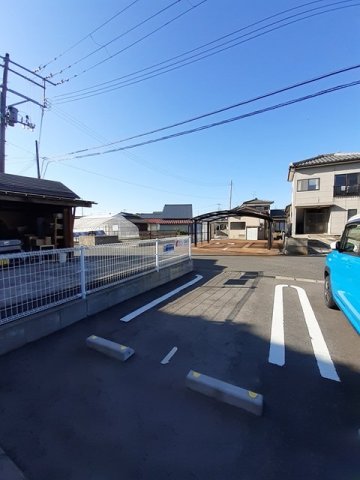 駐車場　駐車場完備です