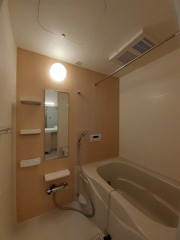 バス・シャワールーム　お風呂で日々の疲れを落としましょう