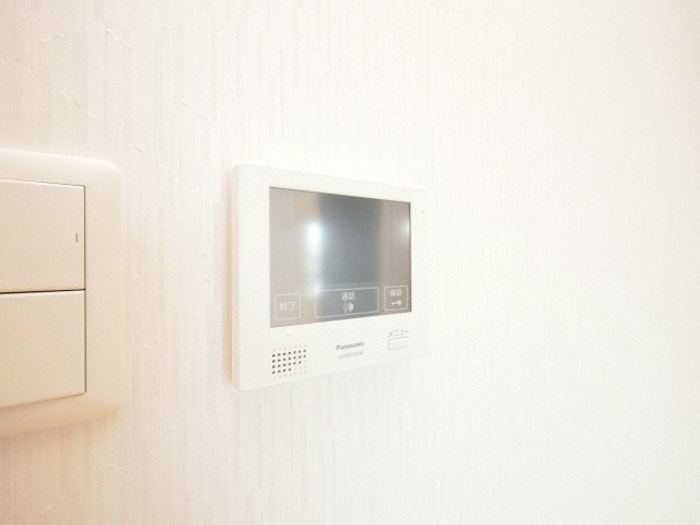 セキュリティ　モニター付きインターフォンです。
