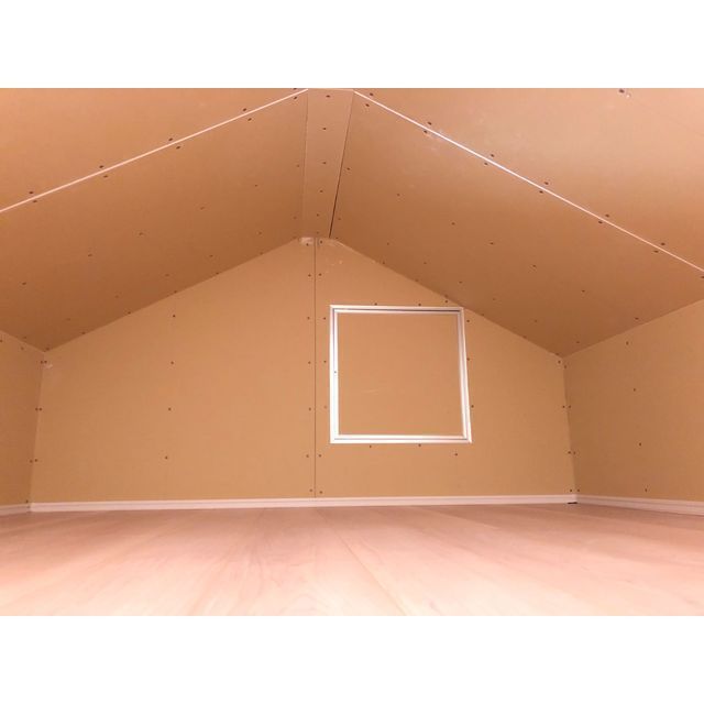 収納　屋根裏収納