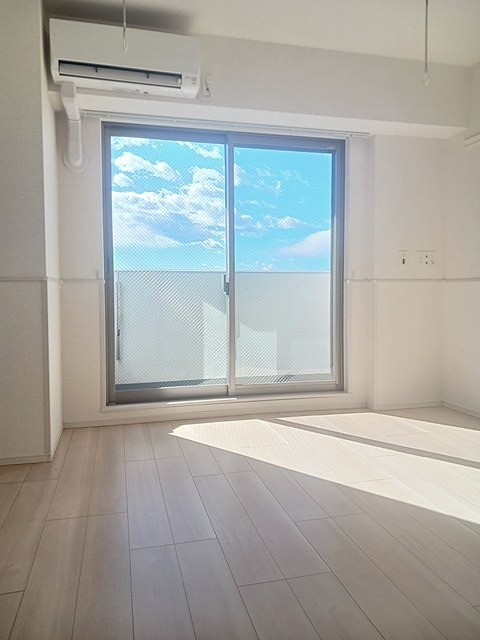 居室・リビング　エアコン完備のお部屋です。