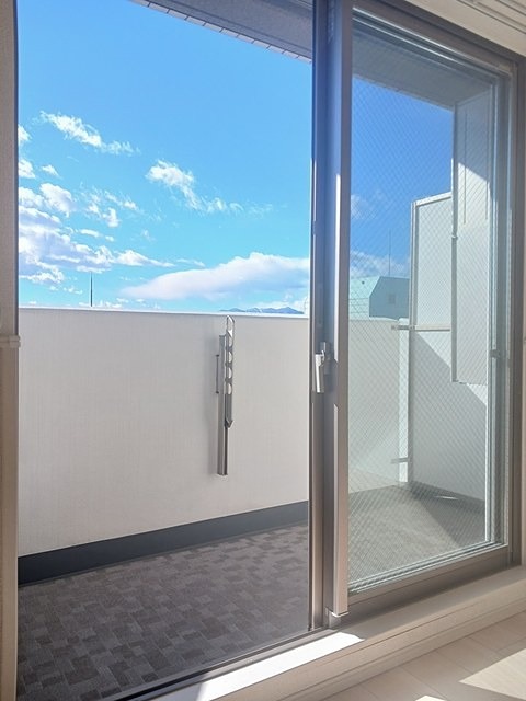 バルコニー　南向きのベランダです。