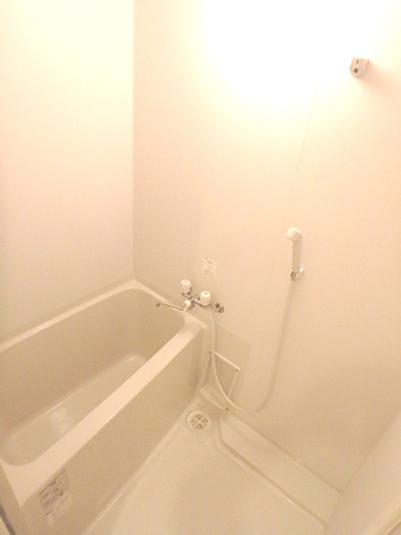 バス・シャワールーム　お風呂です