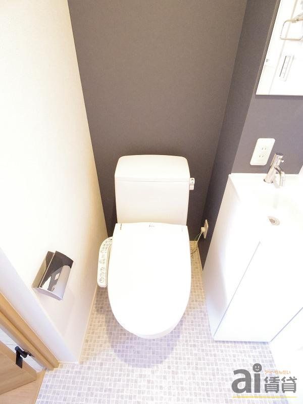 トイレ　※同仕様写真