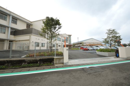 小学校　姶良市立松原なぎさ小学校（小学校）まで1336m