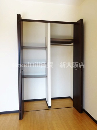 収納　エスティメゾン西中島