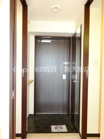 玄関　エスティメゾン西中島