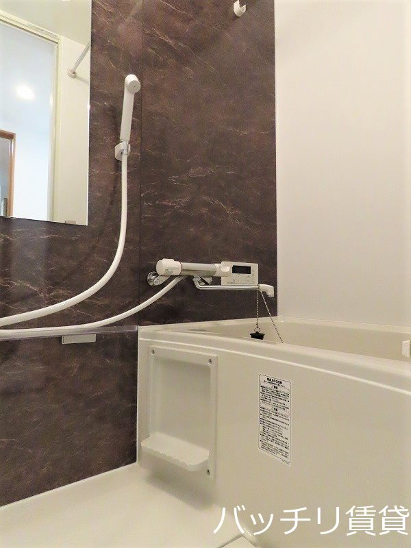 バス・シャワールーム　同型イメージの為、現状を優先致します。