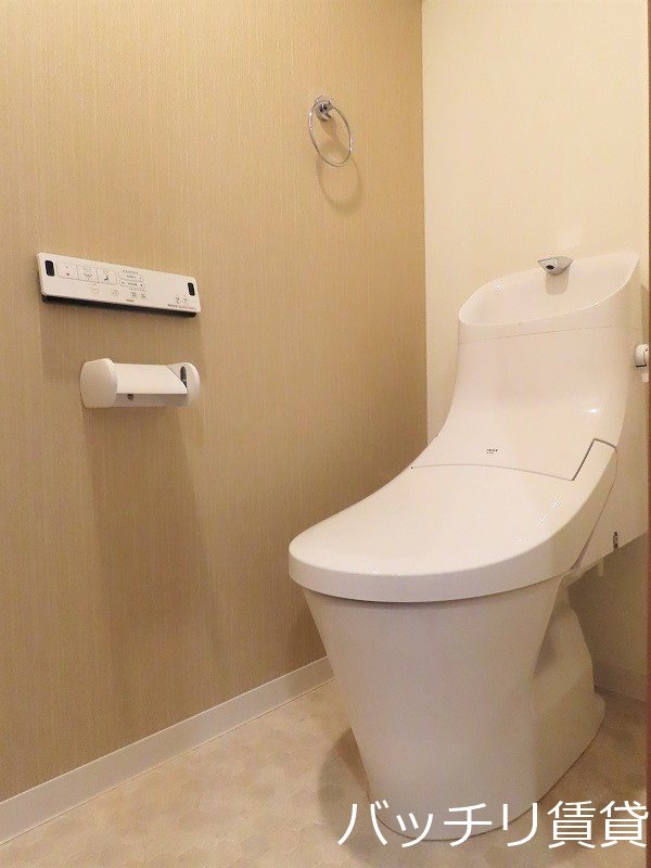 トイレ　同型イメージの為、現状を優先致します。