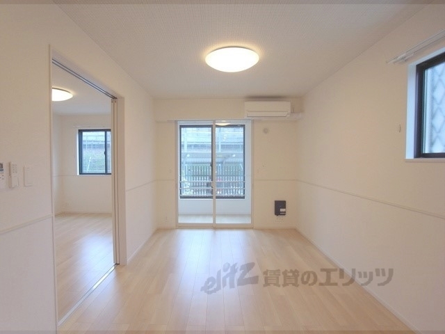 居室・リビング　リビング