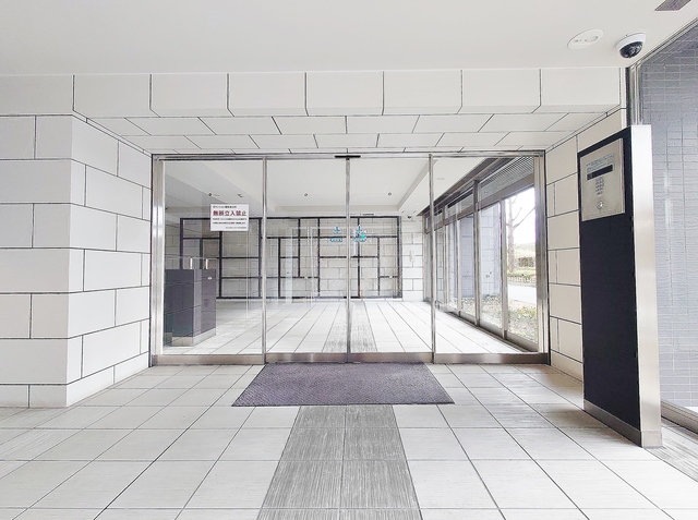 ロビー　防犯カメラ・オートロック