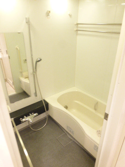 バス・シャワールーム　バス