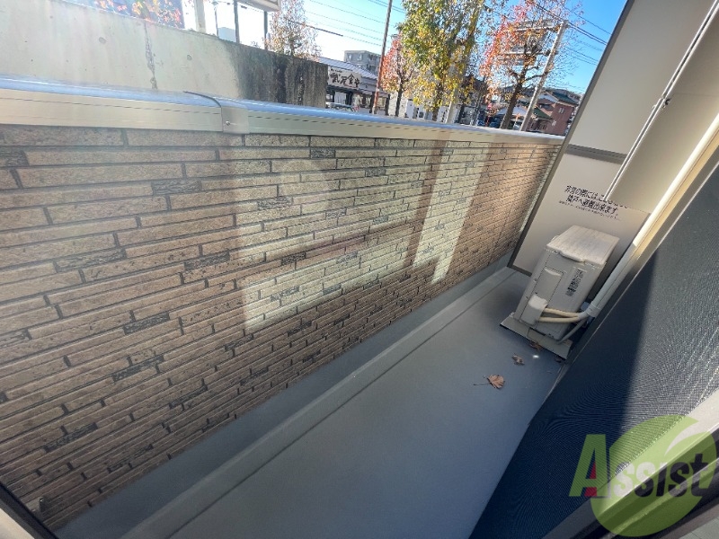 バルコニー　バルコニー付きなので洗濯物がはかどりますね。