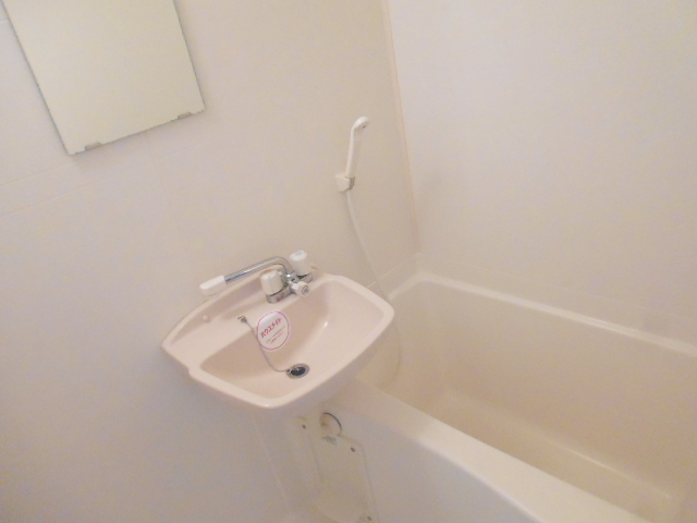 バス・シャワールーム　バスルーム