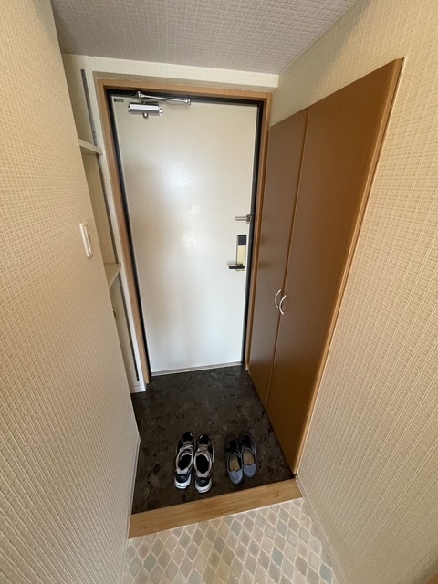 玄関　１００１号室参考