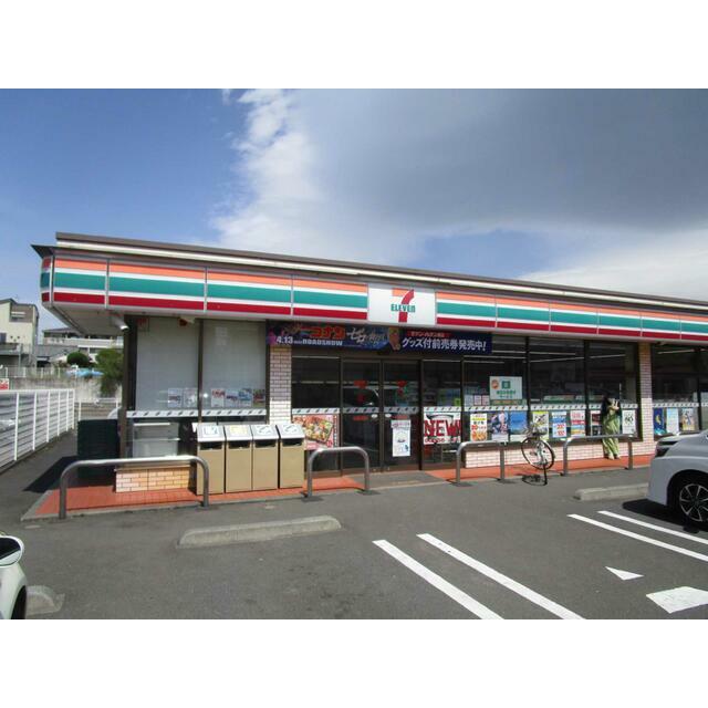 コンビニ　セブンイレブン小田原上新田店（コンビニ）まで423m
