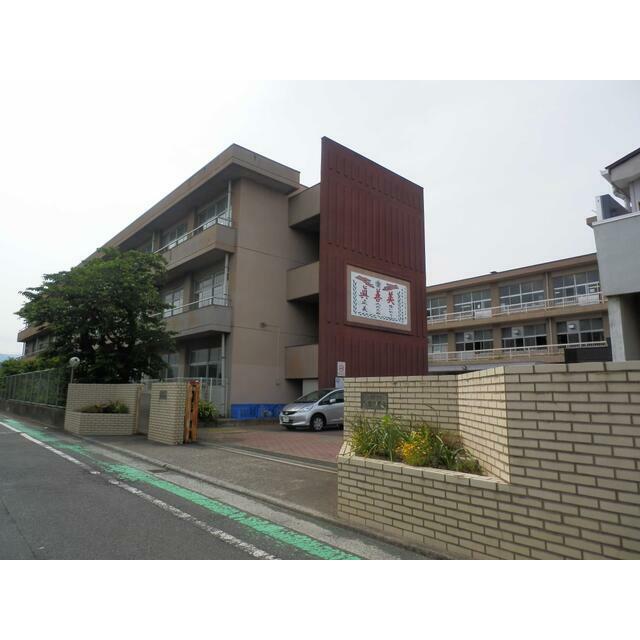 中学校　小田原市立鴨宮中学校（中学校）まで1044m