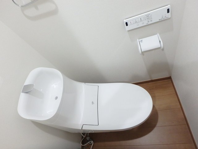 トイレ　別号室参照