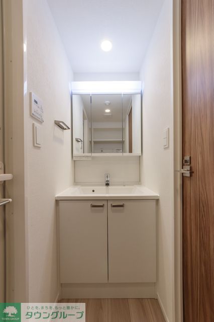 洗面設備　※写真は同タイプ住戸です。