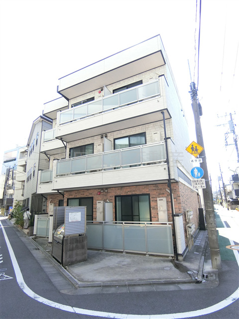 建物外観　2018年4月築　鉄骨造地上3階建て総戸数9戸 東京都大田区