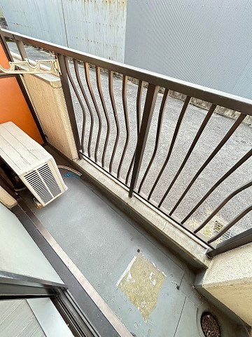 バルコニー　陽当たり良好なバルコニーです