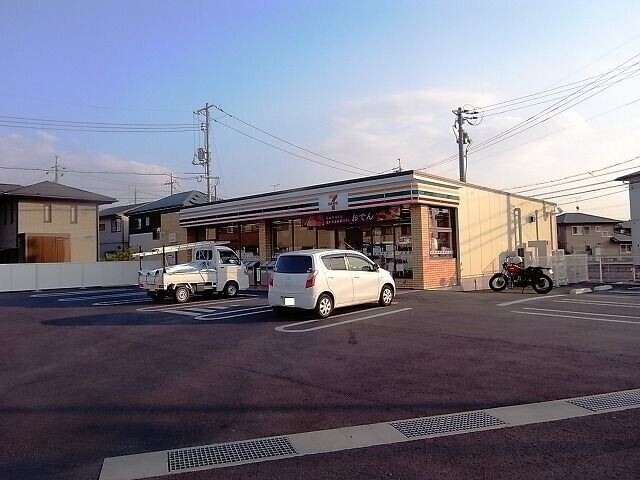 コンビニ　セブンイレブン　倉敷西阿知東店（コンビニ）まで726m