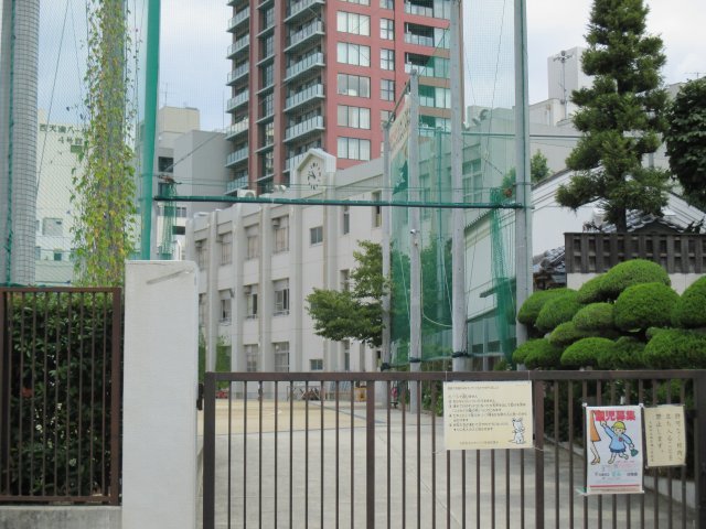 小学校　大阪市立西天満小学校（小学校）まで225m