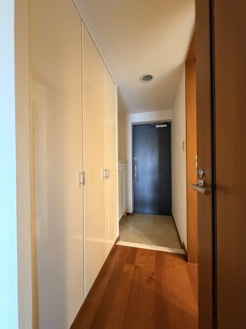 その他設備　玄関収納付