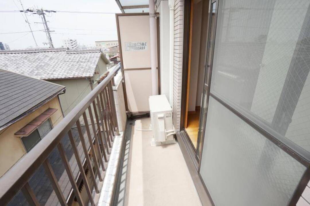 バルコニー　バルコニー