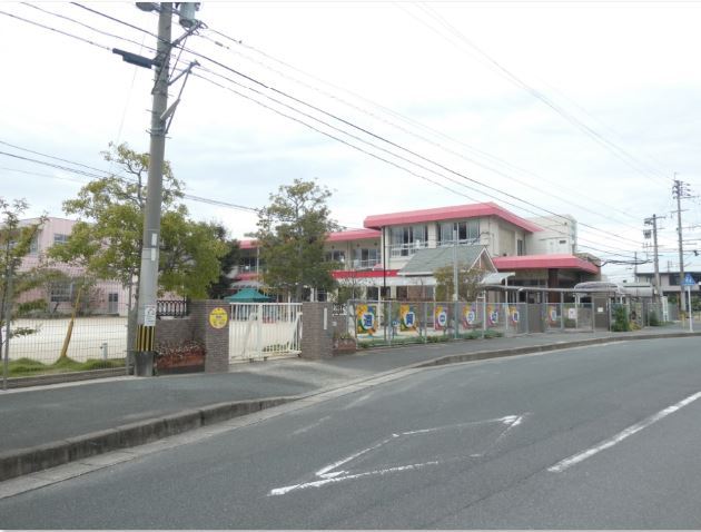 幼稚園・保育園　遠賀中央幼稚園（幼稚園・保育園）まで307m