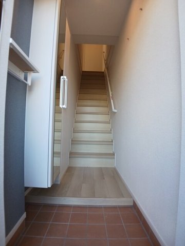 玄関　収納もある玄関です