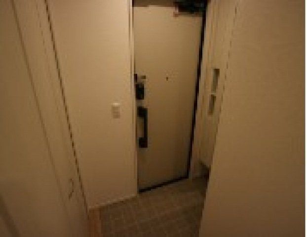 玄関　玄関にシューズボックスもあります。