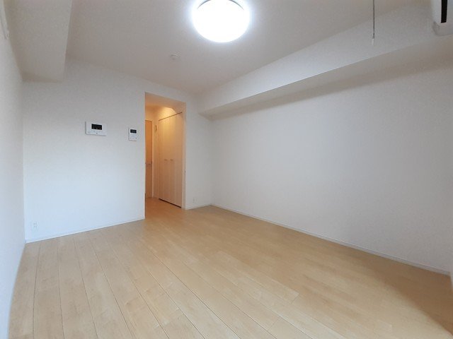 その他部屋・スペース　明るい色調の室内です