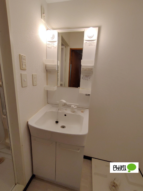 洗面設備　同物件別部屋