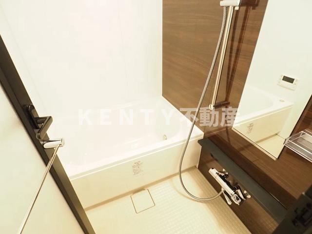 バス・シャワールーム　ゆったり過ごせるお風呂です