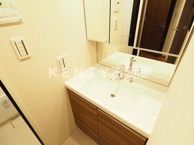 洗面設備　忙しい朝には欠かせない洗面所です