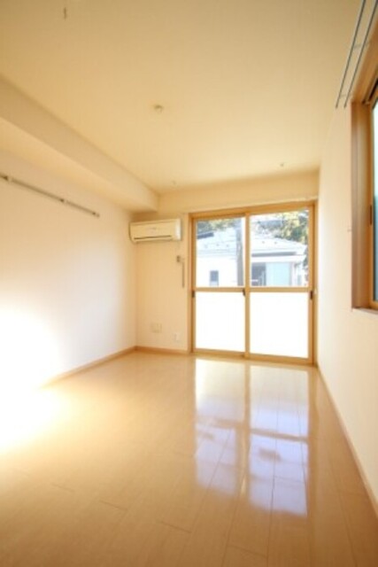 居室・リビング　２０５洋室